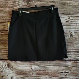 32 Cool black skirt Women's small NWT